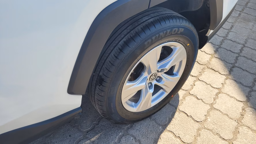 Toyota RAV 4 LE 2.0 FULL MEC. 2.0 • 4x2 • Mecánica • 2022 - Imagen 9