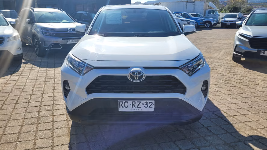 Toyota RAV 4 LE 2.0 FULL MEC. 2.0 • 4x2 • Mecánica • 2022 - Imagen 2