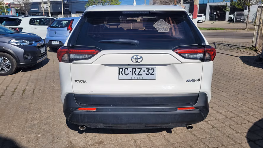 Toyota RAV 4 LE 2.0 FULL MEC. 2.0 • 4x2 • Mecánica • 2022 - Imagen 6