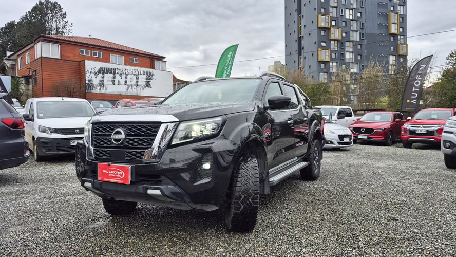 NISSAN NAVARA PLATINUM  2023