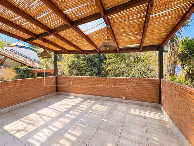 AMPLIA CASA 810M DE TERRENO CON PISCINA EN CONDOMINIO - Imagen 20