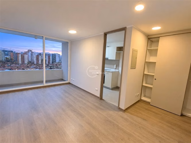 Departamento en arriendo de 2 dorm. en La Florida