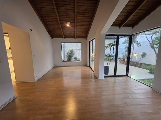 Venta Casa 5D-5B-3E Rotonda Atenas LasCondes gran conectivid - Imagen 5