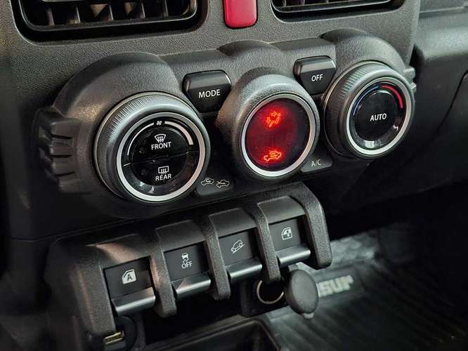 SUZUKI JIMNY 2024