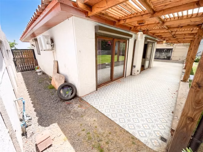 Casa en excelente estado, 4 dorm.piscina ,terraza techada - Imagen 6