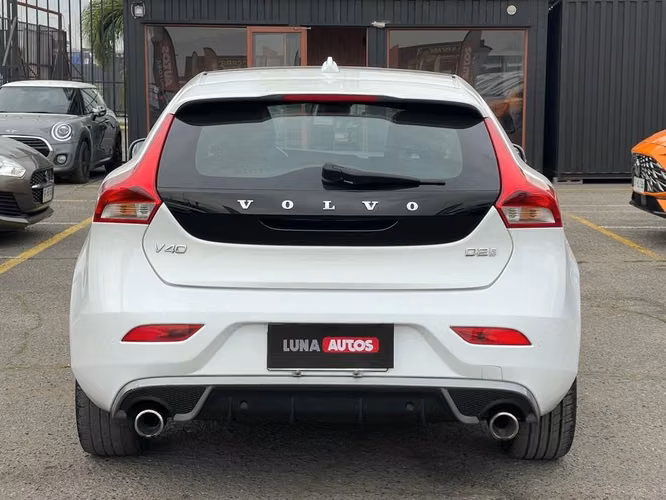 VOLVO V40 2016 - Imagen 5