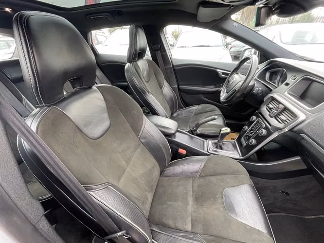 VOLVO V40 2016 - Imagen 19