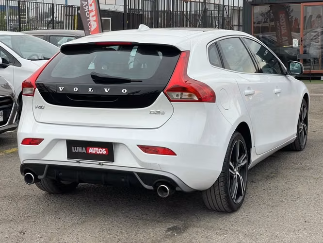 VOLVO V40 2016 - Imagen 6