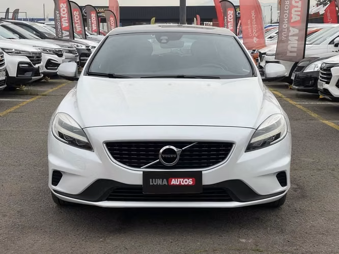 VOLVO V40 2016 - Imagen 2