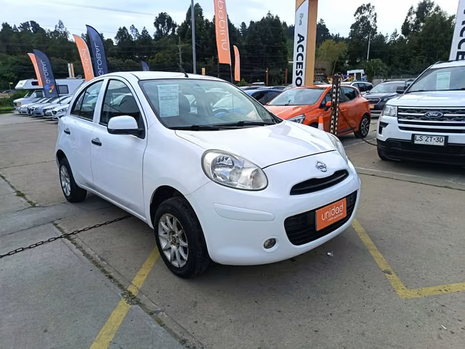 Nissan March 1.6 SENSE 4X2 MT 5P.