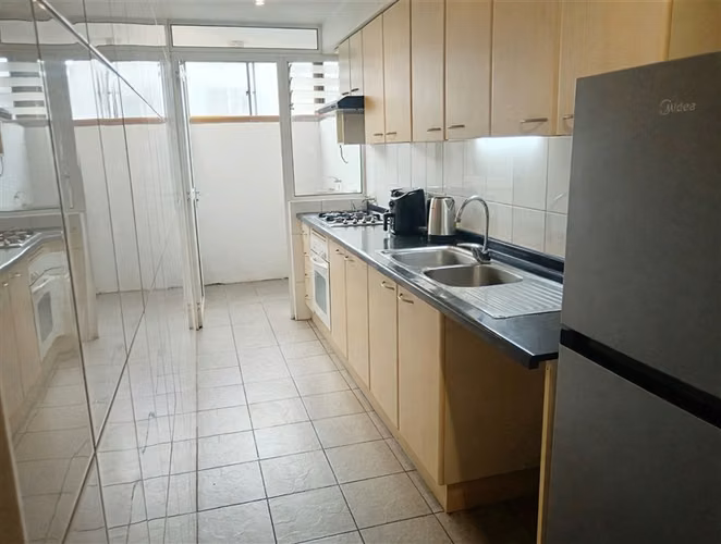 Departamento en venta de 2 dorm Las Condes/ EXCELENTE ESTADO - Imagen 14