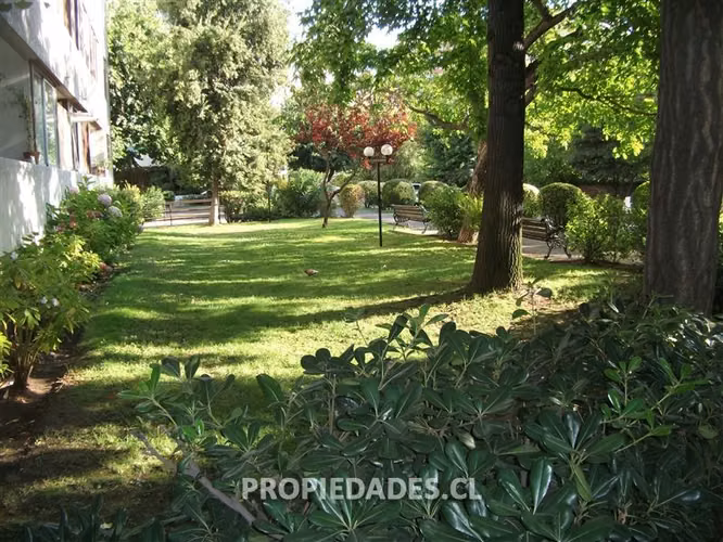 Departamento en venta de 2 dorm Las Condes/ EXCELENTE ESTADO