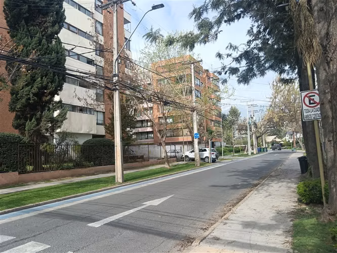 Departamento en venta de 2 dorm Las Condes/ EXCELENTE ESTADO - Imagen 18