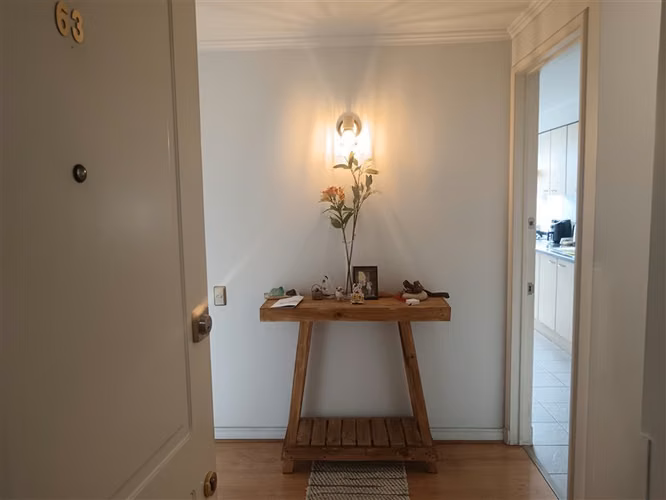 Departamento en venta de 2 dorm Las Condes/ EXCELENTE ESTADO - Imagen 2