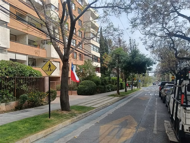 Departamento en venta de 2 dorm Las Condes/ EXCELENTE ESTADO - Imagen 16