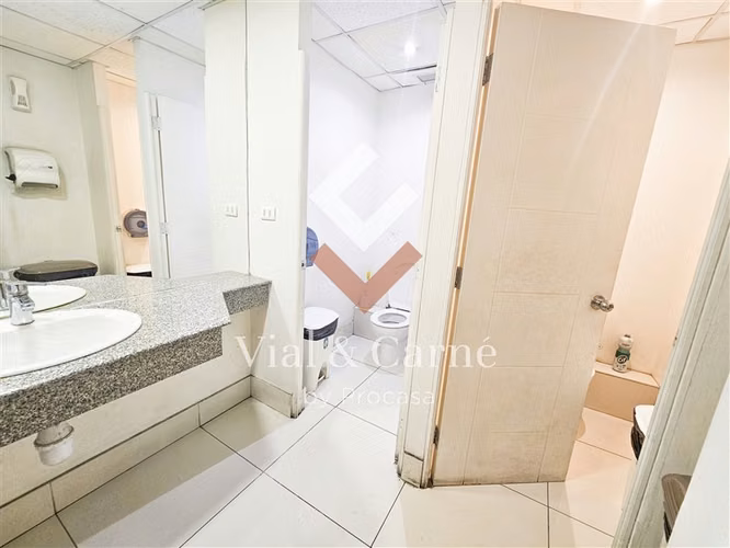 Local Comercial en Arriendo en Las Condes - Imagen 13