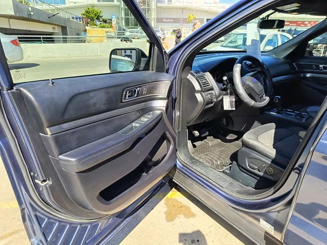 Ford Explorer XLT 4X2 5P. - Imagen 7