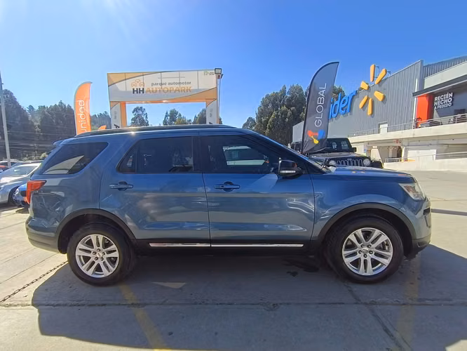 Ford Explorer XLT 4X2 5P. - Imagen 11