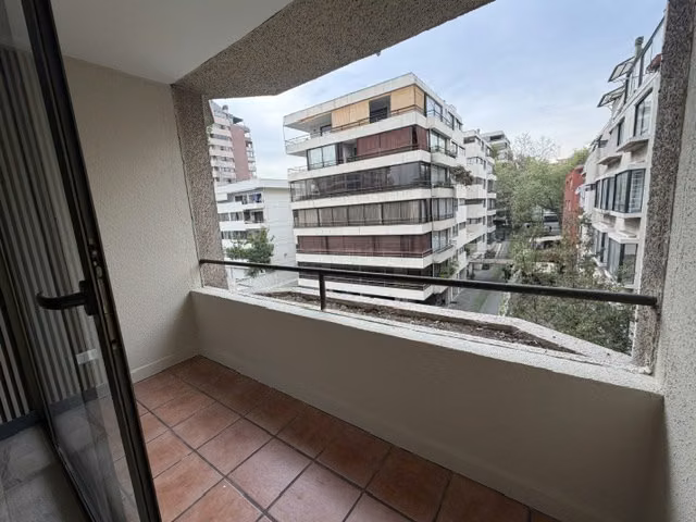 Depto recien remodelado excelente ubicacion providencia - Imagen 4