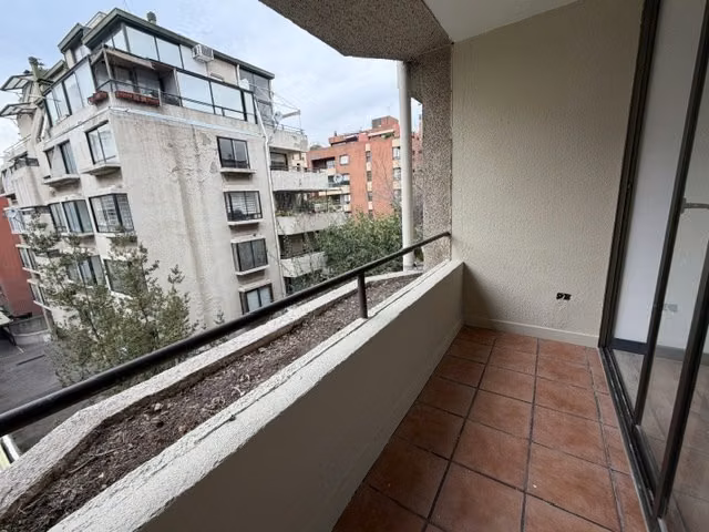 Depto recien remodelado excelente ubicacion providencia - Imagen 6