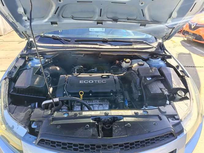 Chevrolet Cruze LS 4X2 AT 4P. - Imagen 4