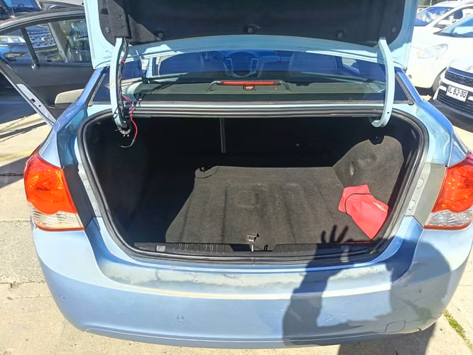 Chevrolet Cruze LS 4X2 AT 4P. - Imagen 11