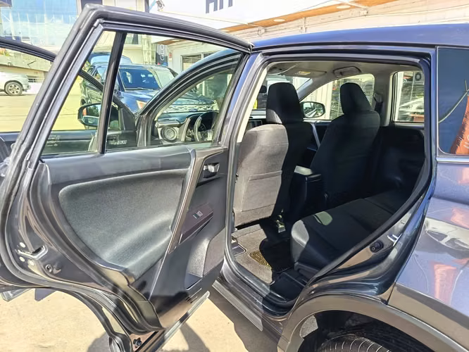 Toyota Rav4 2.0 - Imagen 14