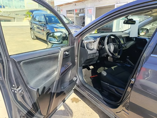 Toyota Rav4 2.0 - Imagen 10