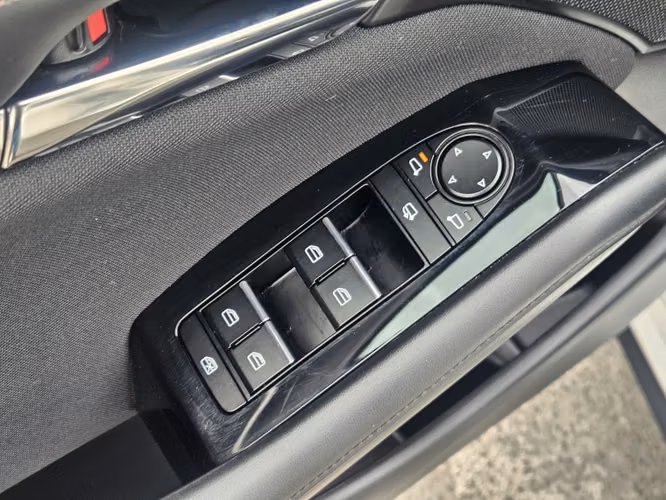 Mazda 3 2.0 Sport Core At 2024 - Imagen 13