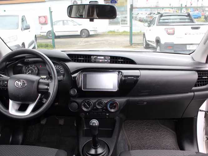 TOYOTA Hilux 2.4 2021 - Imagen 8