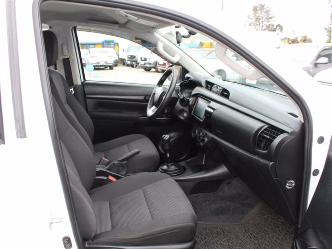 TOYOTA Hilux 2.4 2021 - Imagen 6