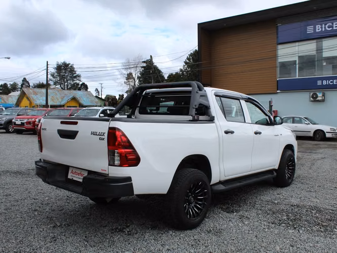 TOYOTA Hilux 2.4 2021 - Imagen 9