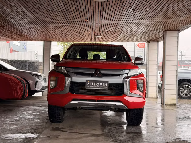 MITSUBISHI KATANA CRT 2023  1 DUEÑO