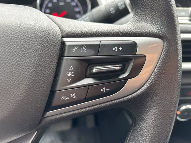 Chevrolet Tracker 1.2T LTZ R 4X2 AT 5P 2025 - Imagen 12