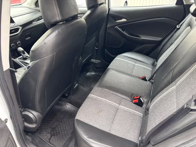Chevrolet Tracker 1.2T LTZ R 4X2 AT 5P 2025 - Imagen 20