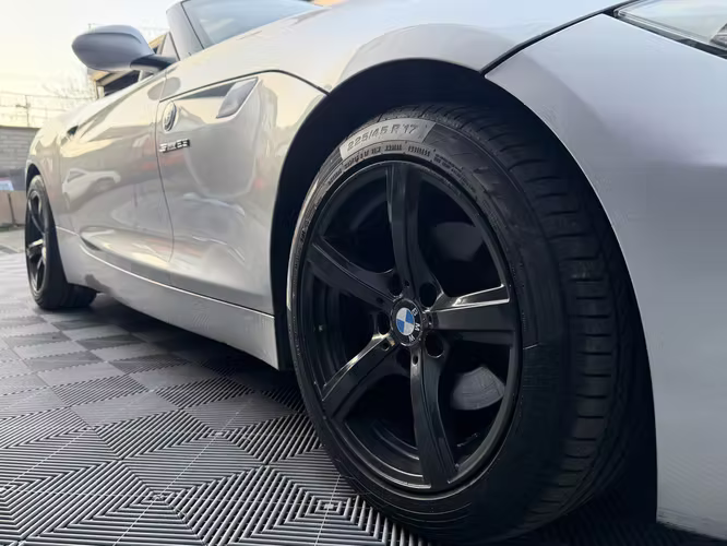BMW Z4 23I 2.5 SDRIVE AUT (PIE DESDE $10.500.000)