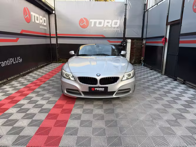 BMW Z4 23I 2.5 SDRIVE AUT (PIE DESDE $10.500.000)