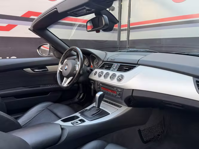 BMW Z4 23I 2.5 SDRIVE AUT (PIE DESDE $10.500.000)