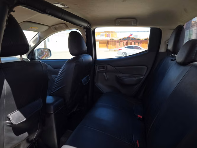 Mitsubishi L200 4 x 4 año 2019 - Imagen 7