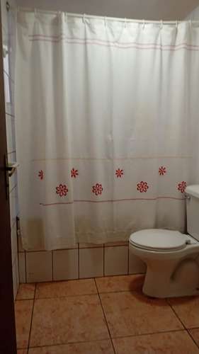 SE ARRIENDA CASA AMOBLADA – EXCELENTE UBICACIÓN