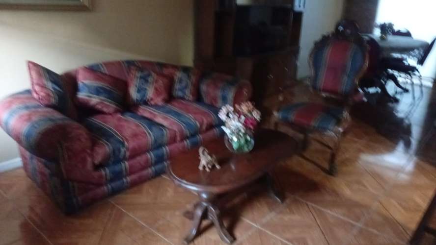 SE ARRIENDA CASA AMOBLADA – EXCELENTE UBICACIÓN