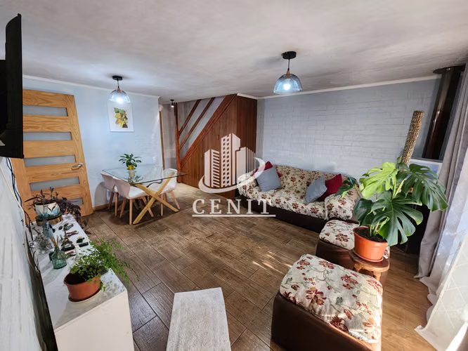 VENTA DE CASA ORIENTE DE TALCA, 5 MIN DE UCM