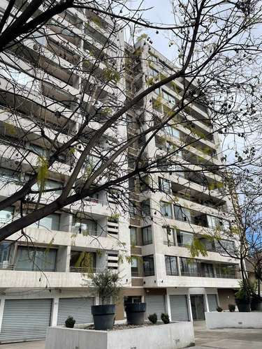 Amplio Local en arriendo / Tobalaba / Bilbao (183830)