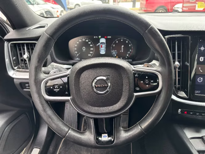 Volvo S60 2.0 T4 R-DESIGN AT 2020