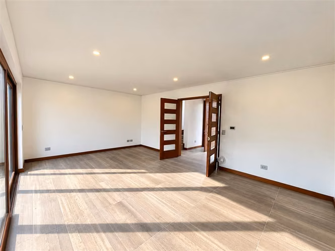 Vendemos Excelente Casa en Condominio Sector Oriente, Talca - Imagen 4