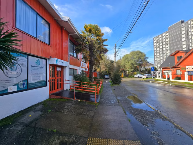 ARRIENDO AMPLIO LOCAL COMERCIAL – CALLE JANEQUEO, VALDIVIA
