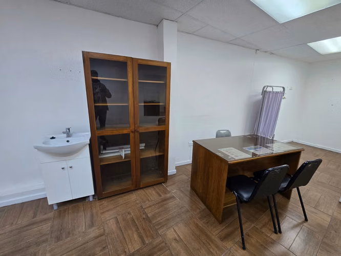 ARRIENDO AMPLIO LOCAL COMERCIAL – CALLE JANEQUEO, VALDIVIA