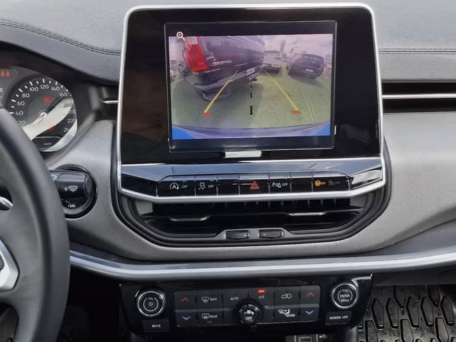 Jeep Compass 1.3 LONGITUDE 4X2 AT 5P 2023 - Imagen 16
