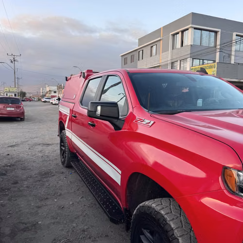 Chevrolet Silverado Z71 4x4 – Año 2022 - Imagen 9
