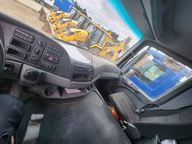 CAMION TOLVA MERCEDES BENZ ACTROS 4144K 2015 20M3